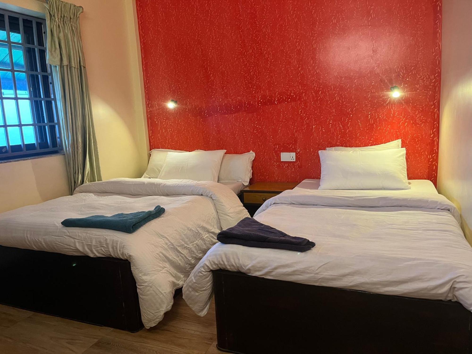 The North Face Inn'S Homestay Pokhara Extérieur photo